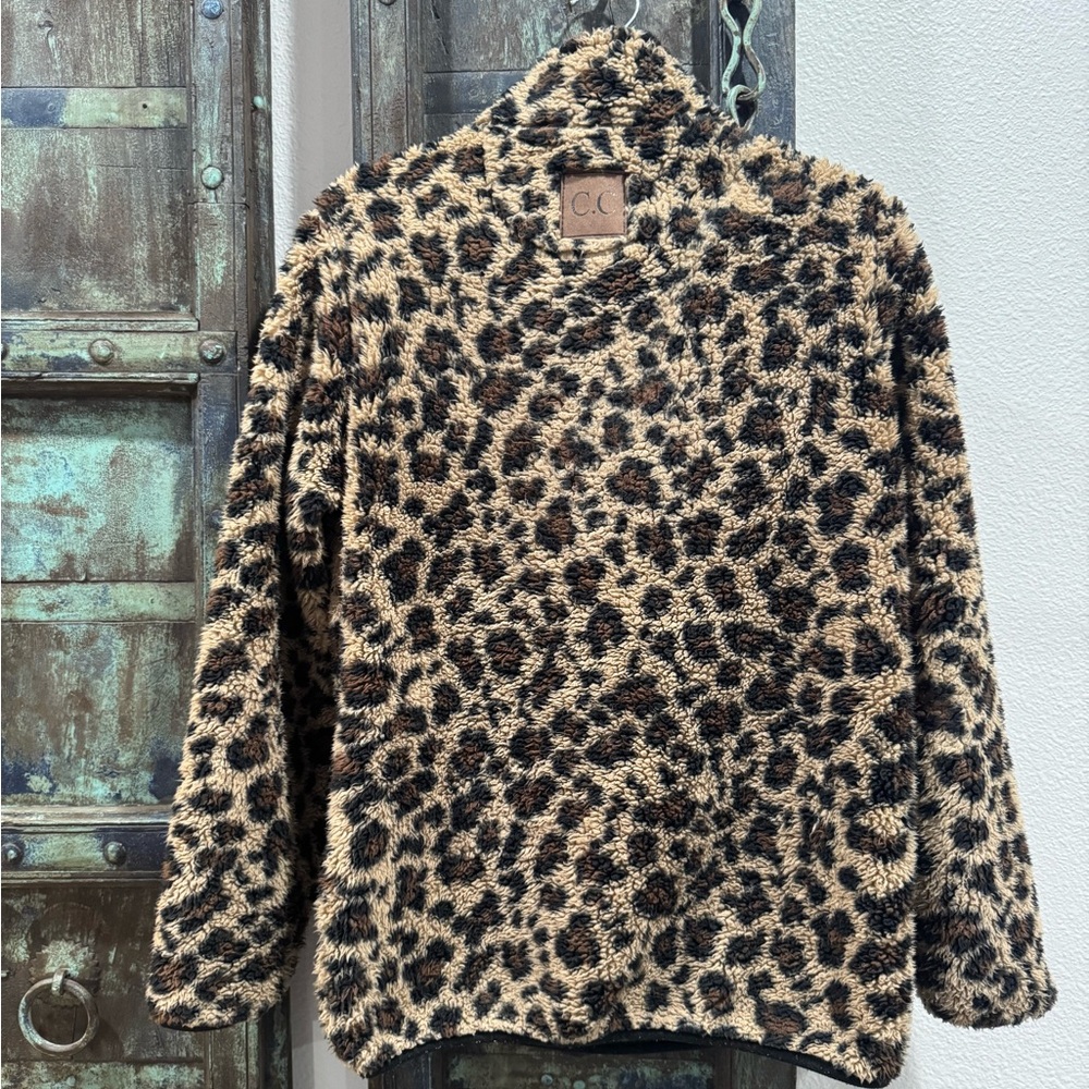 Leopard Print Fleece Pullover - Picture 2 of 3